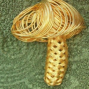 Vintage Mushroom Pin ~ Wire Art ~ Vegan Friendly!